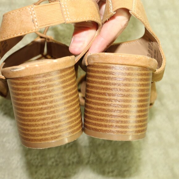 Abella True Comfort Carly Wm 8.5M Tan Strappy w Elastic Laces 2.5" Block Heels - Picture 5 of 6